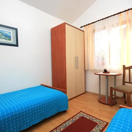 Apartment With A Parking Space Valbandon, - 7200 Fazana