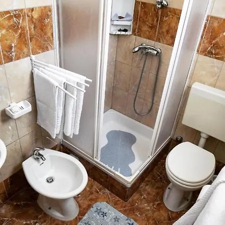 With Parking Space Valbandon, - 7200 Apartamento *