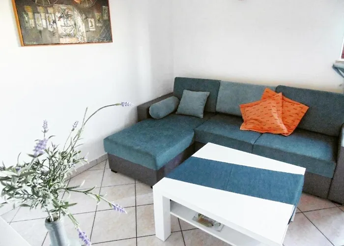 With Parking Space Valbandon, - 7200 Apartman